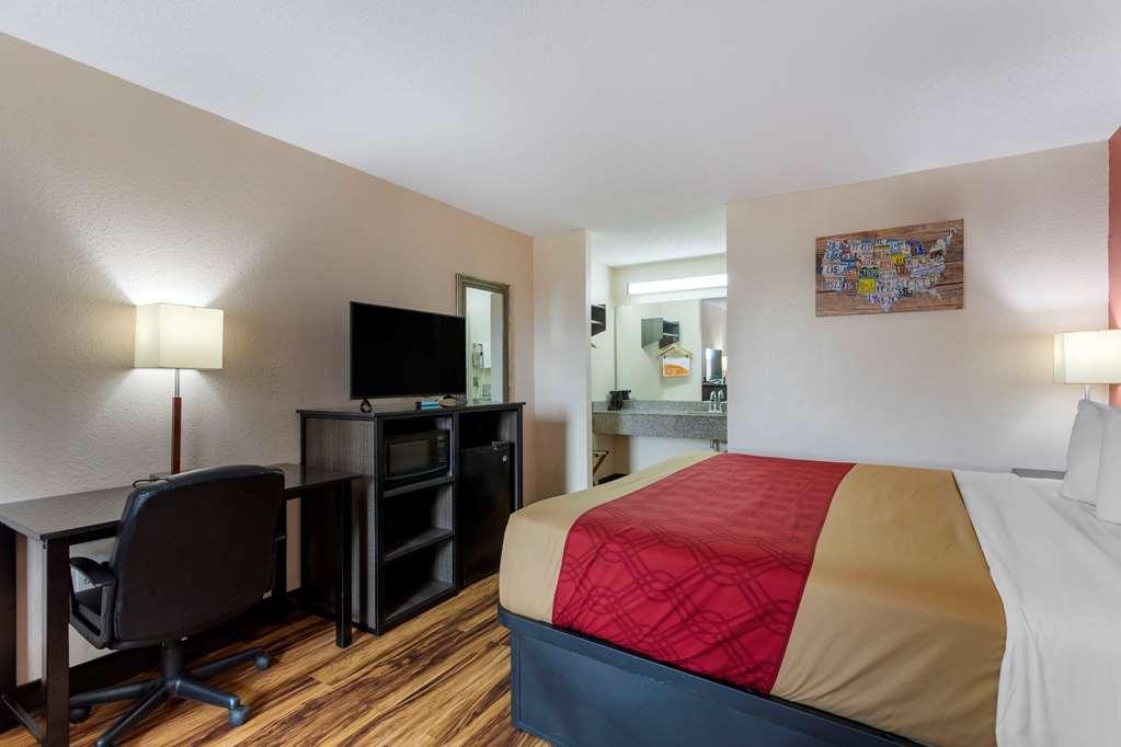 Econo Lodge Madison Szoba fotó