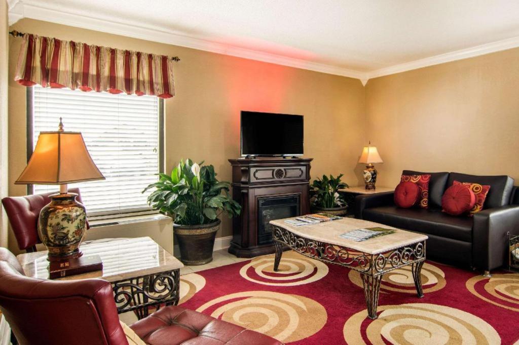 Econo Lodge Madison Kültér fotó