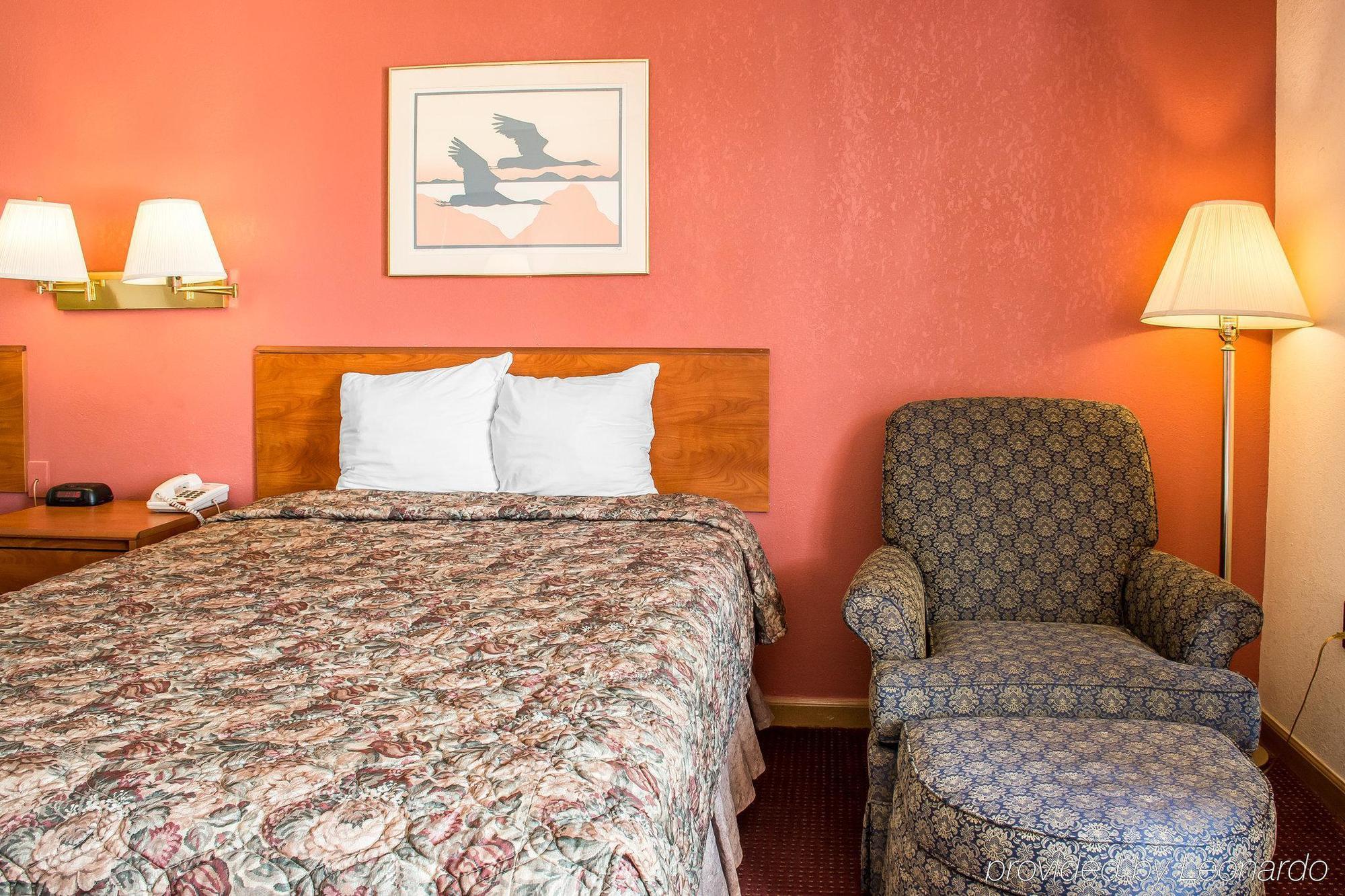 Econo Lodge Madison Kültér fotó